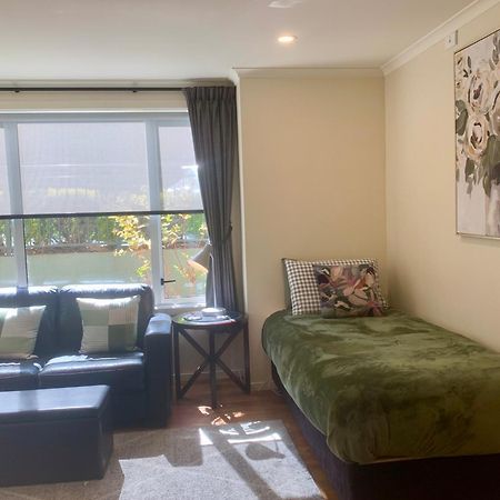 March Apartments Dunedin Luaran gambar