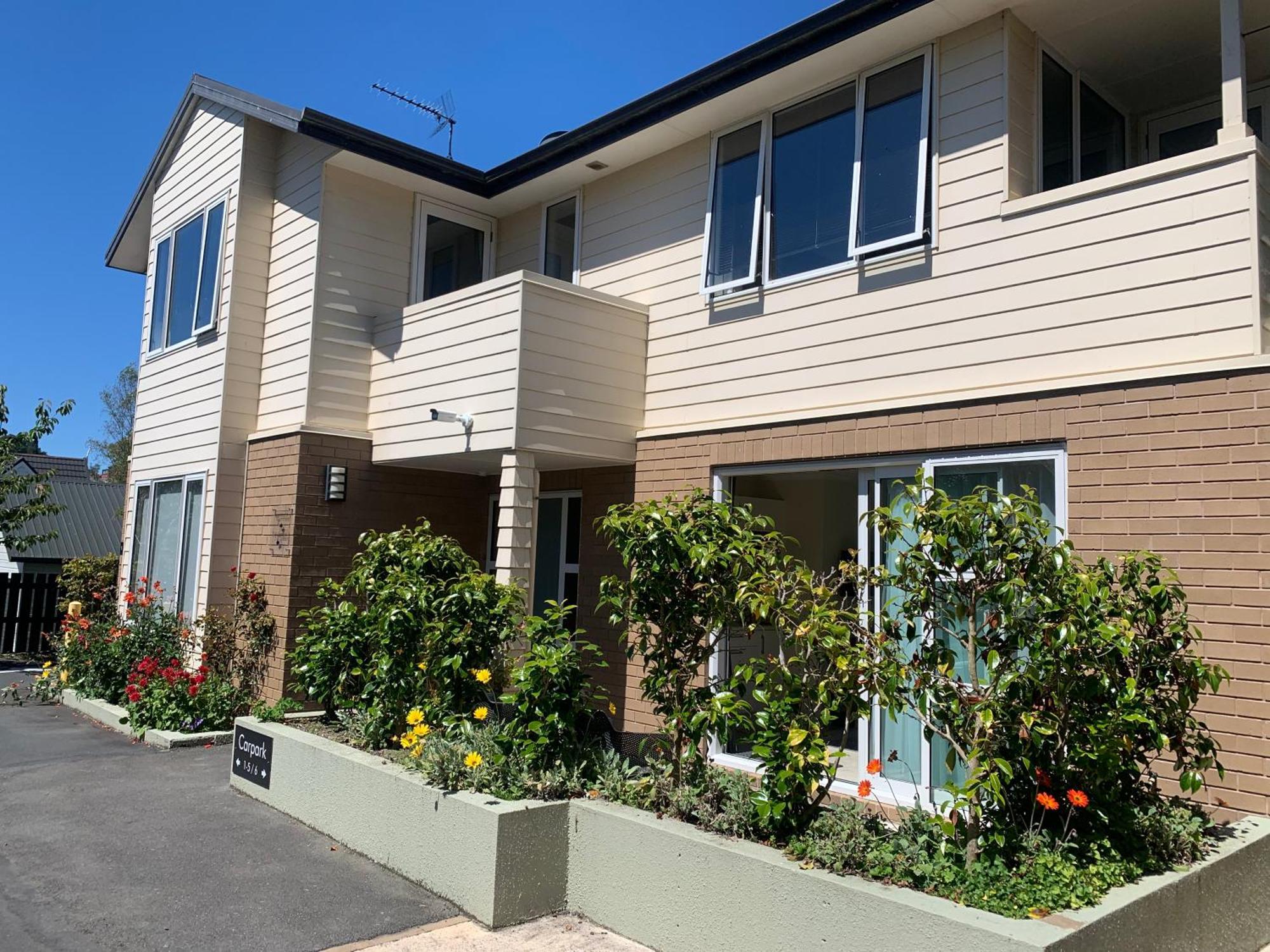March Apartments Dunedin Luaran gambar