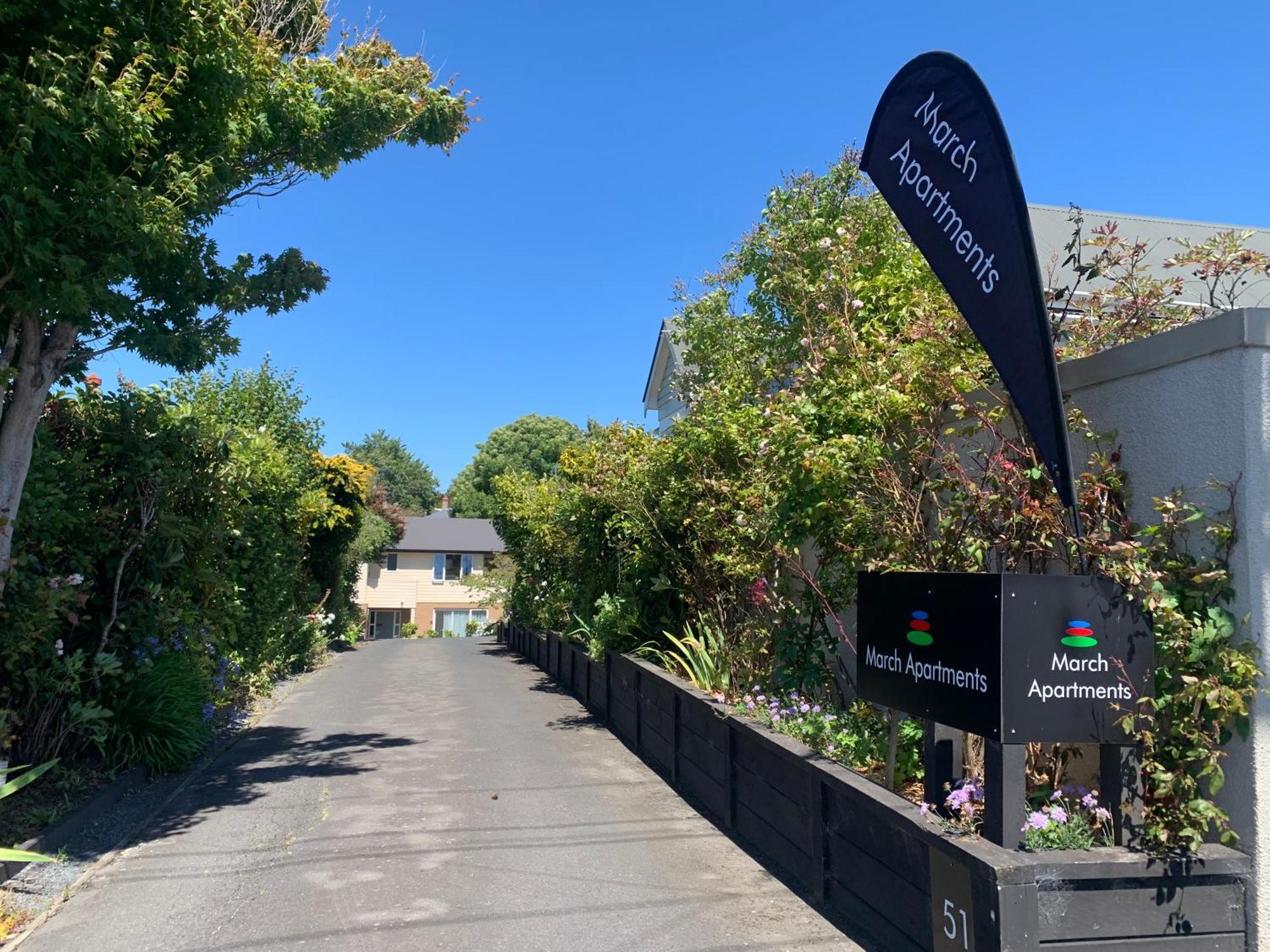March Apartments Dunedin Luaran gambar