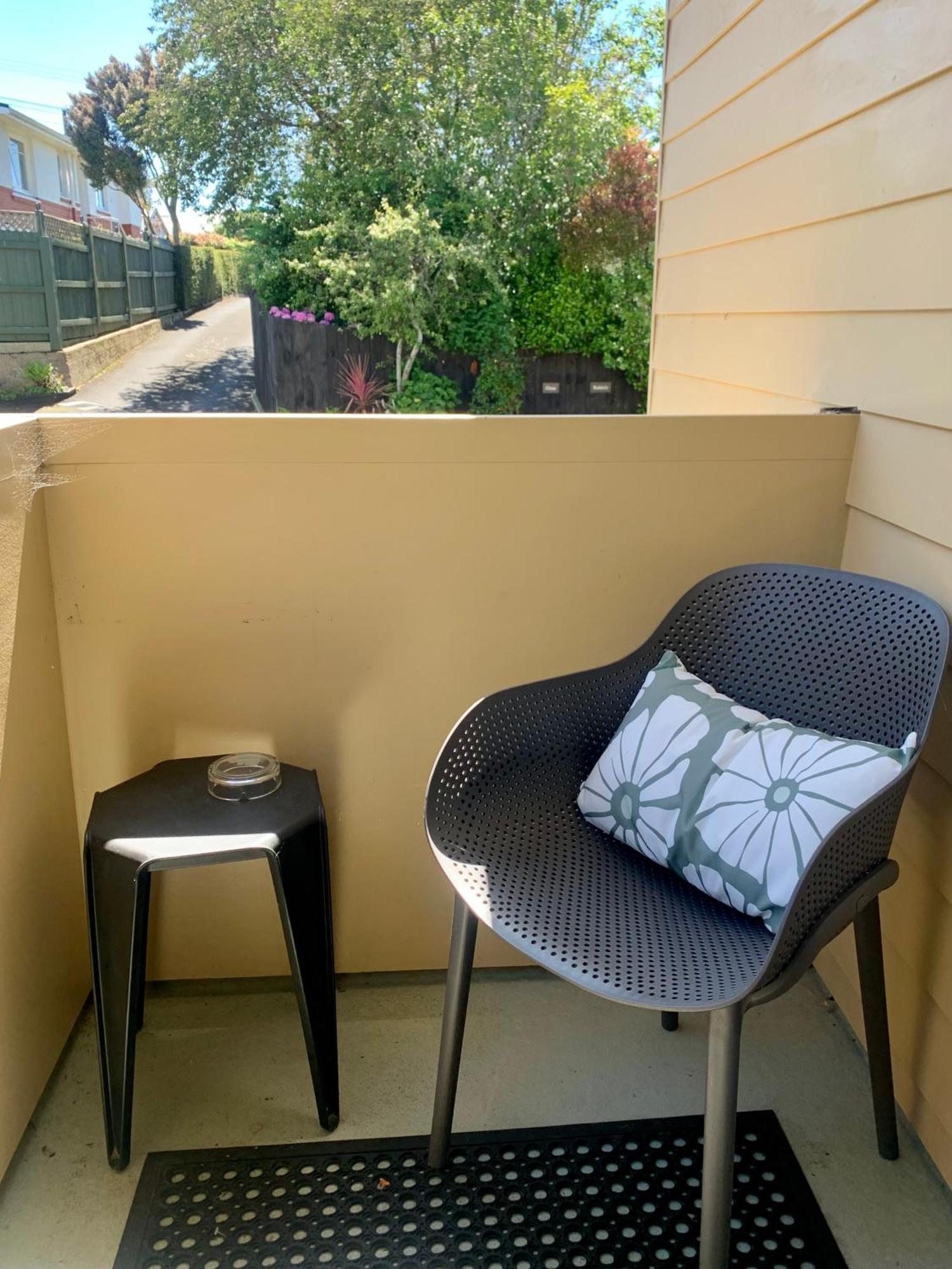 March Apartments Dunedin Luaran gambar
